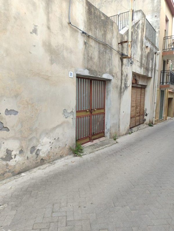 casa indipendente in vendita a Riposto