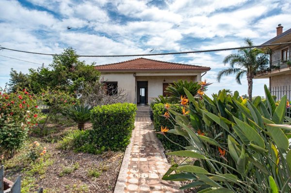 casa indipendente in vendita a Riposto in zona Archi
