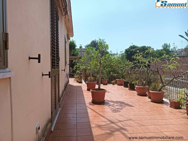intera palazzina in vendita a Riposto