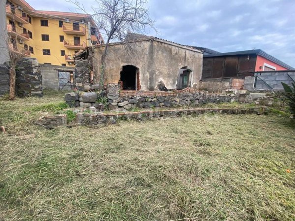 appartamento in vendita a Riposto in zona Altarello