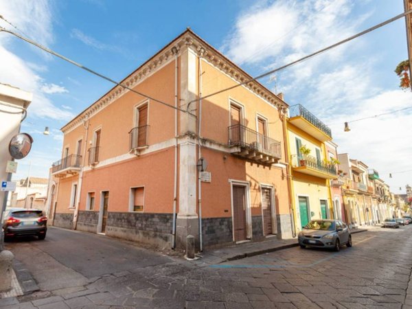 casa indipendente in vendita a Riposto