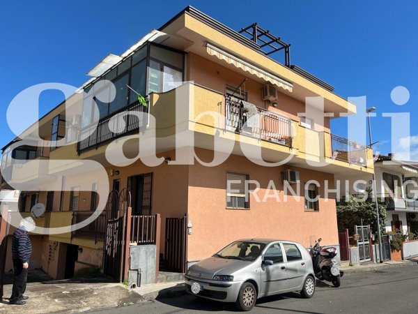 appartamento in vendita a Riposto in zona Torre Archirafi