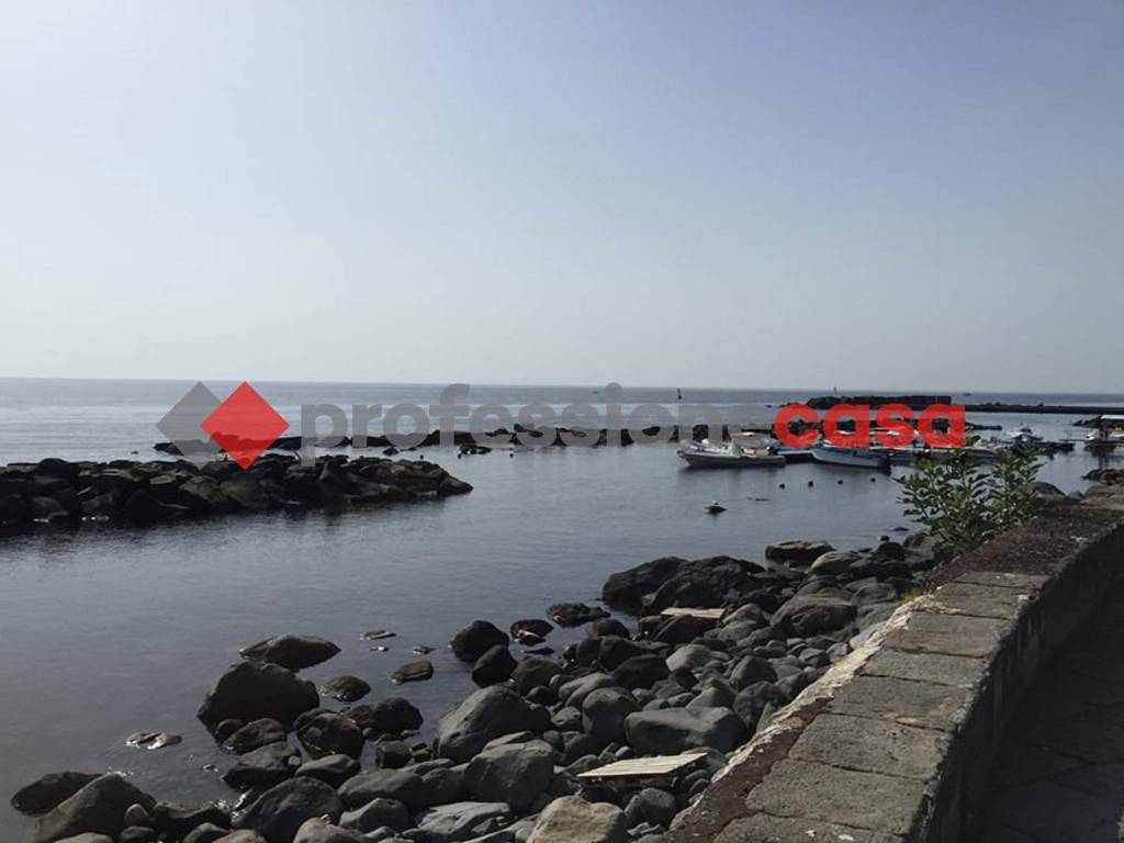 appartamento in vendita a Riposto in zona Torre Archirafi