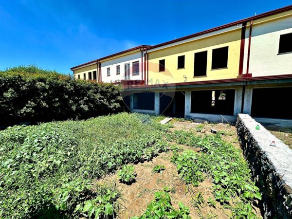 casa indipendente in vendita a Riposto in zona Torre Archirafi
