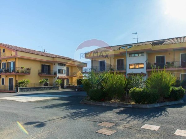 appartamento in vendita a Riposto in zona Archi