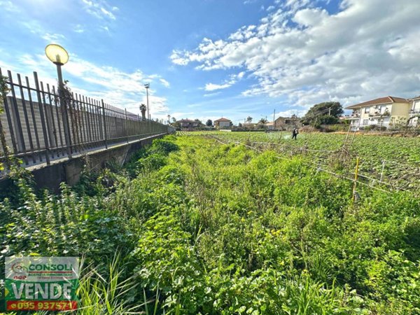 negozio in vendita a Riposto in zona Torre Archirafi