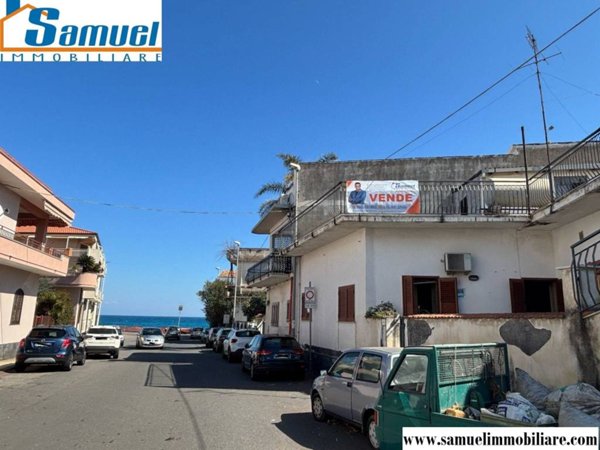 casa indipendente in vendita a Riposto in zona Torre Archirafi