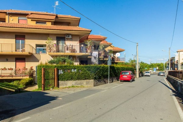 appartamento in vendita a Riposto in zona Torre Archirafi