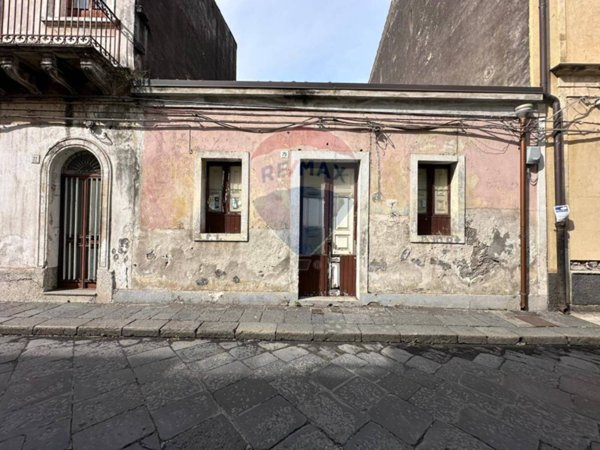 casa indipendente in vendita a Riposto