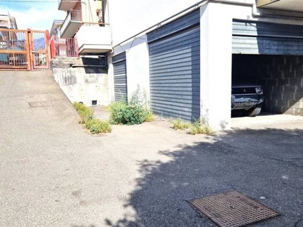ufficio in vendita a Riposto in zona Carruba