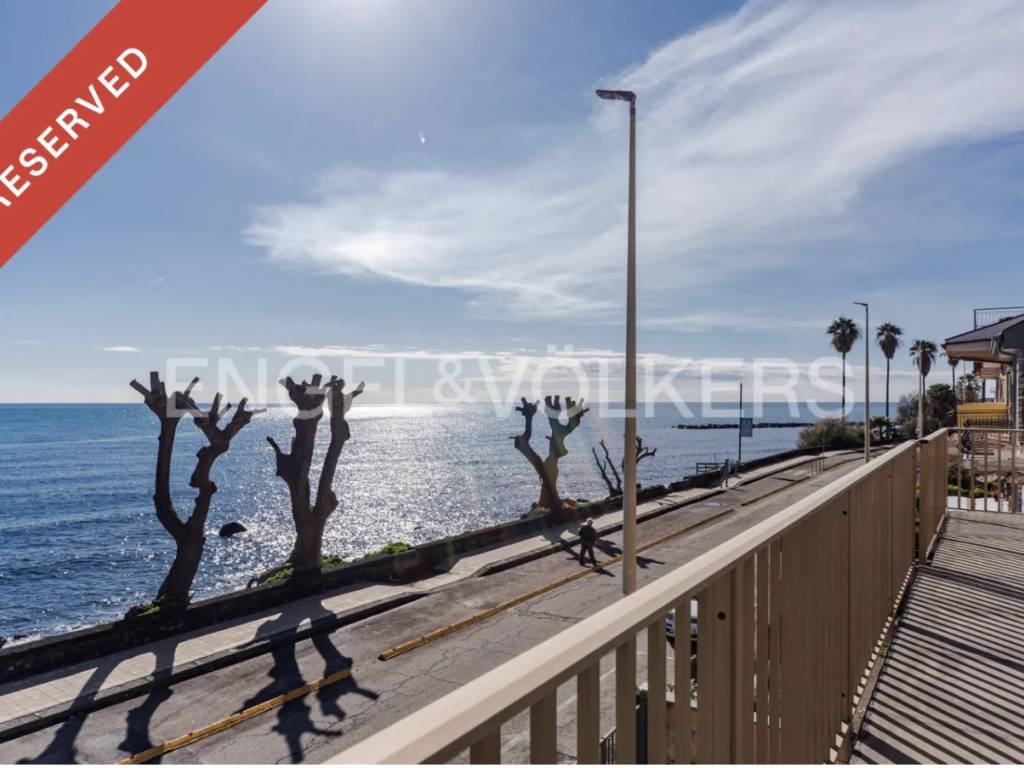 casa indipendente in vendita a Riposto in zona Torre Archirafi