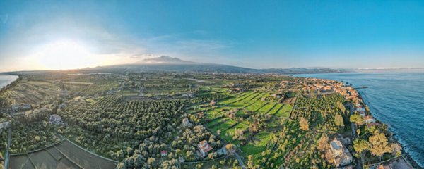 terreno edificabile in vendita a Riposto in zona Torre Archirafi