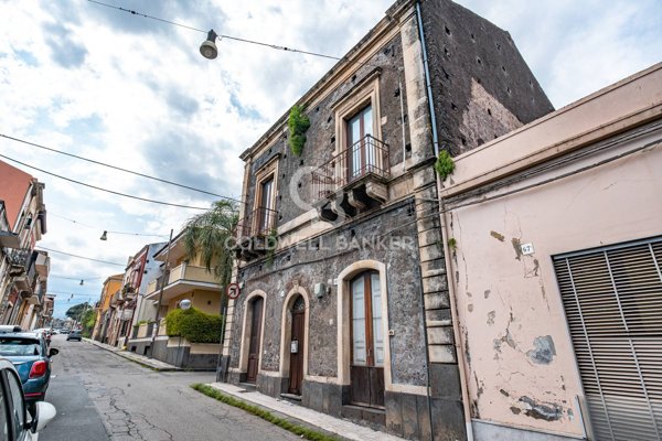 casa semindipendente in vendita a Riposto