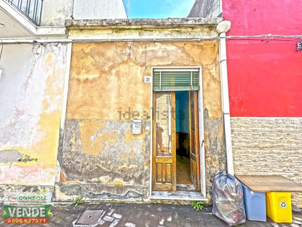 casa indipendente in vendita a Riposto