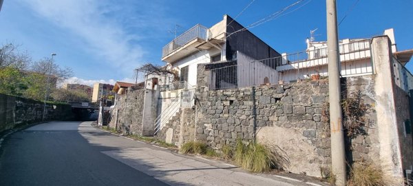 casa indipendente in vendita a Riposto