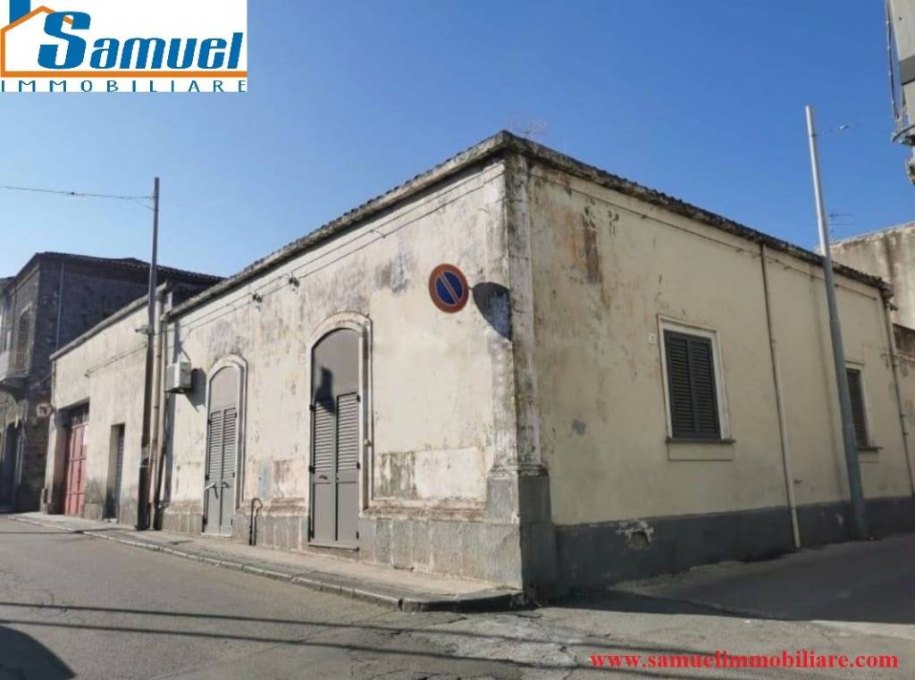 casa indipendente in vendita a Riposto