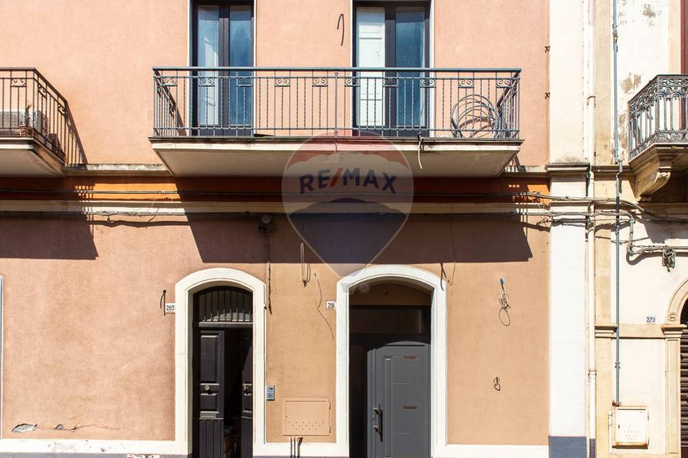 casa indipendente in vendita a Riposto