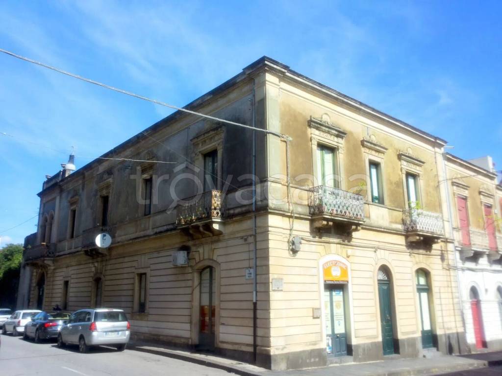 casa indipendente in vendita a Riposto