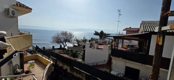 appartamento in vendita a Riposto in zona Torre Archirafi