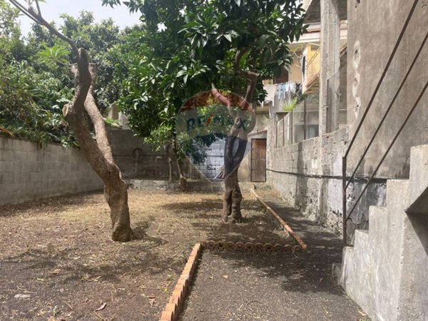 casa indipendente in vendita a Riposto