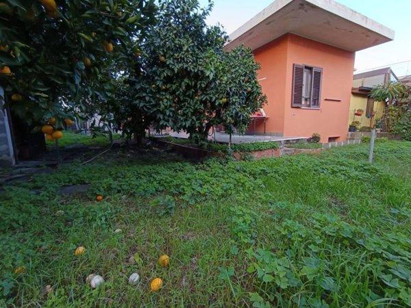 casa indipendente in vendita a Riposto in zona Carruba