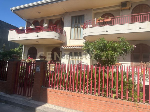appartamento in vendita a Riposto in zona Torre Archirafi