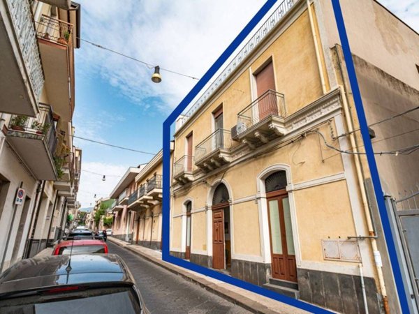 casa indipendente in vendita a Riposto