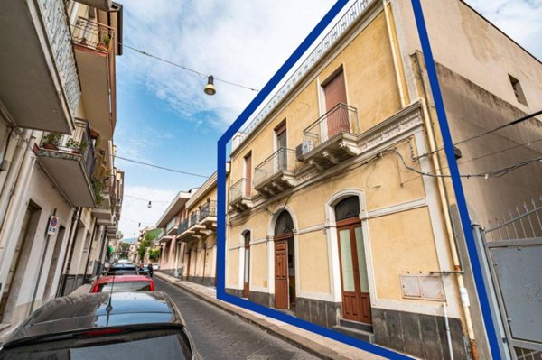 casa indipendente in vendita a Riposto