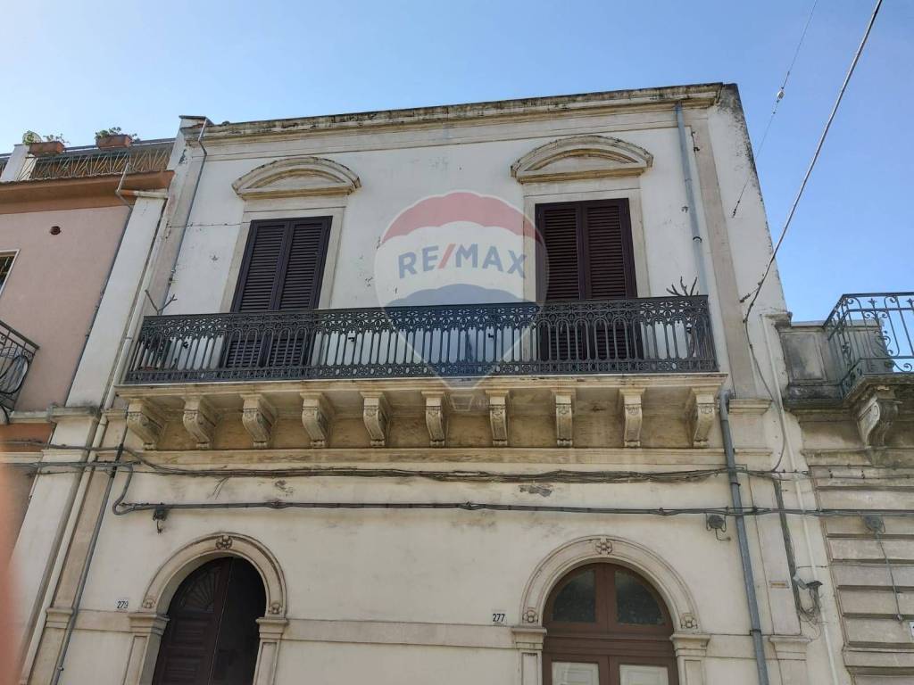 casa indipendente in vendita a Riposto