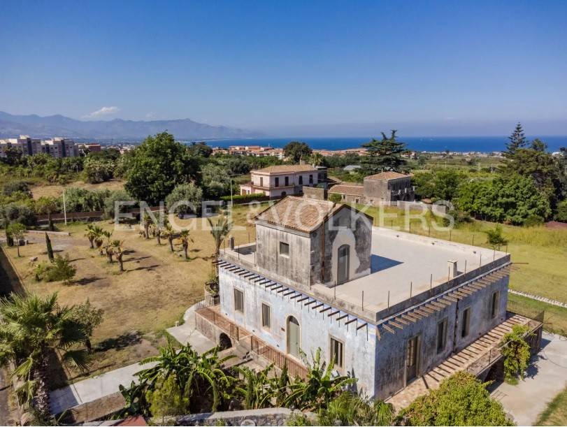 casa indipendente in vendita a Riposto