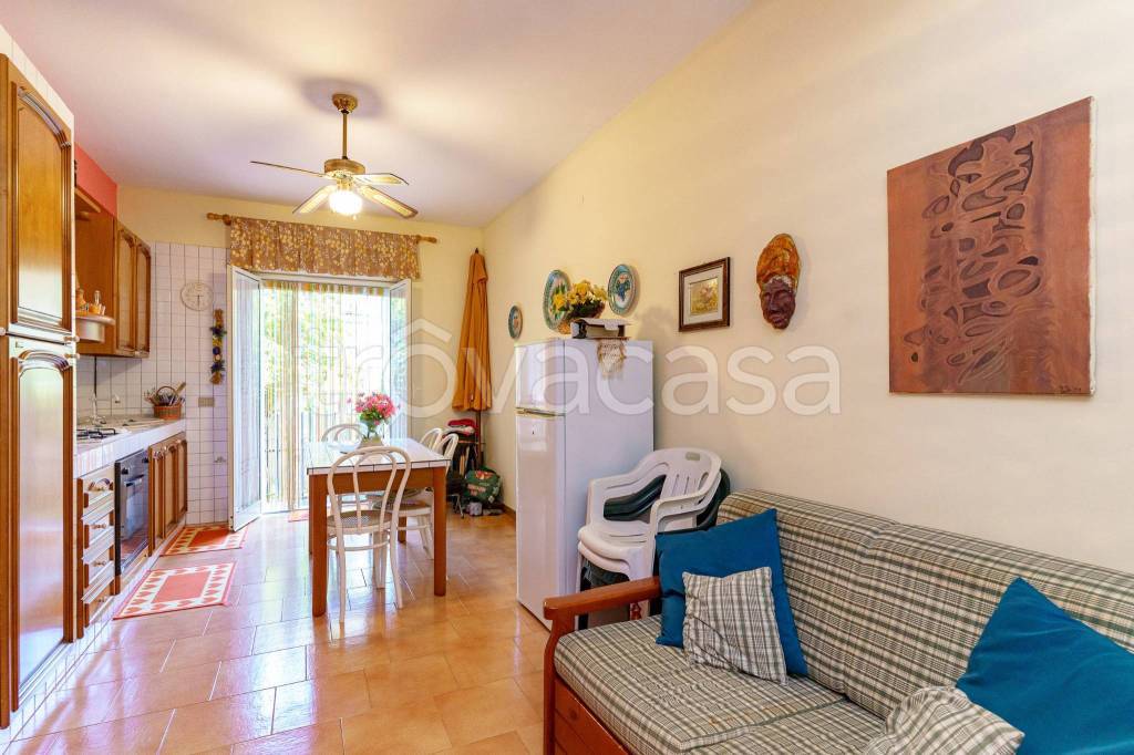 appartamento in vendita a Riposto in zona Torre Archirafi