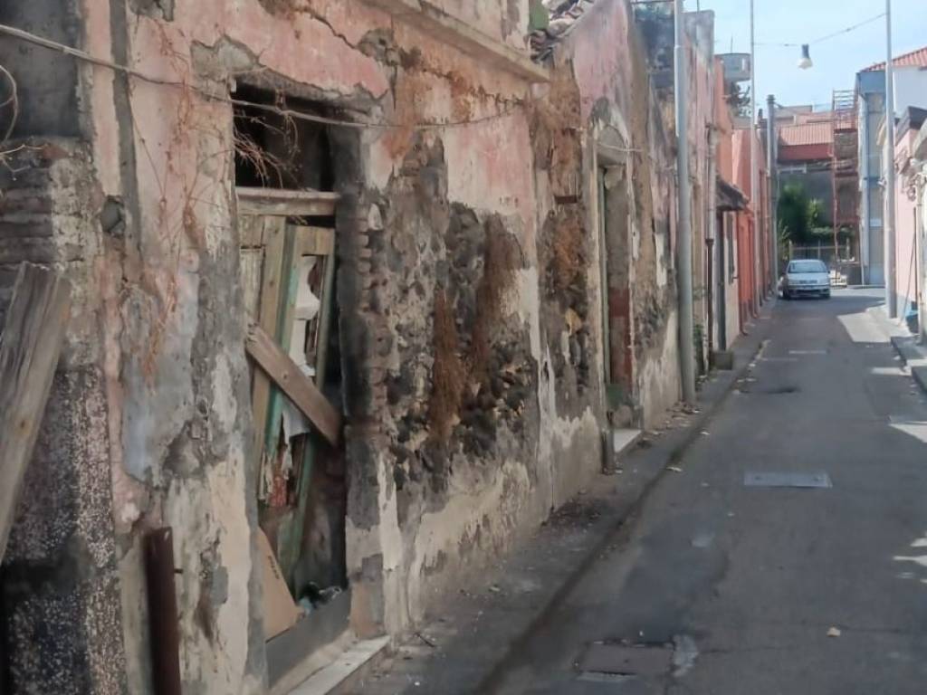 casa indipendente in vendita a Riposto