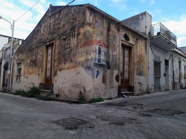 casa indipendente in vendita a Riposto