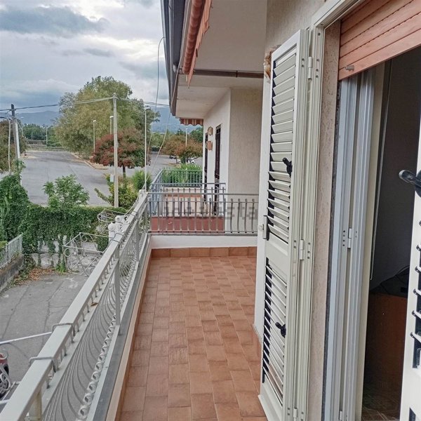 appartamento in vendita a Riposto in zona Torre Archirafi