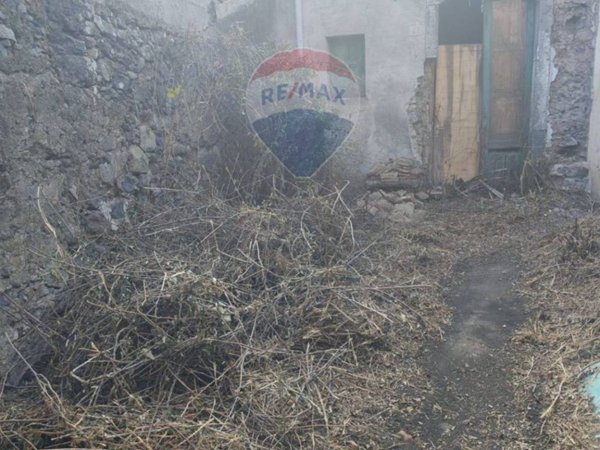 casa indipendente in vendita a Riposto in zona Carruba