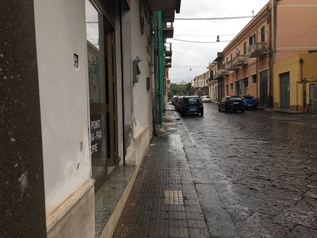 negozio in vendita a Riposto