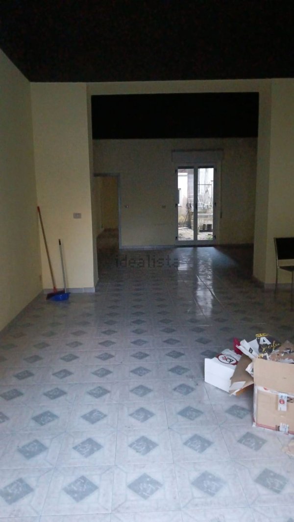 negozio in vendita a Riposto