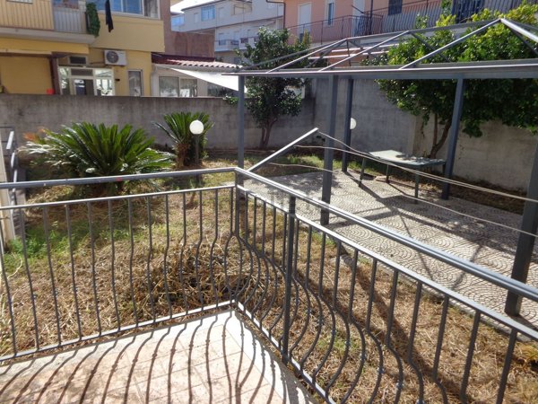 casa indipendente in vendita a Riposto in zona Torre Archirafi