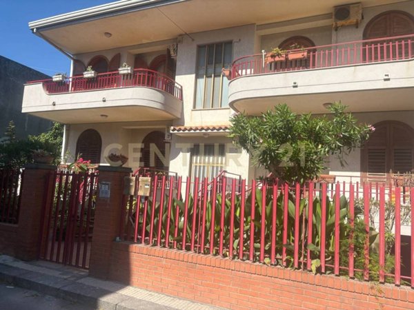 appartamento in vendita a Riposto in zona Torre Archirafi