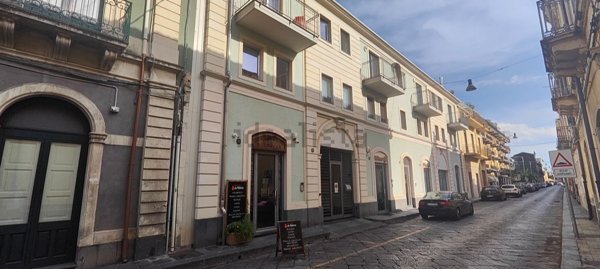 locale commerciale in vendita a Riposto