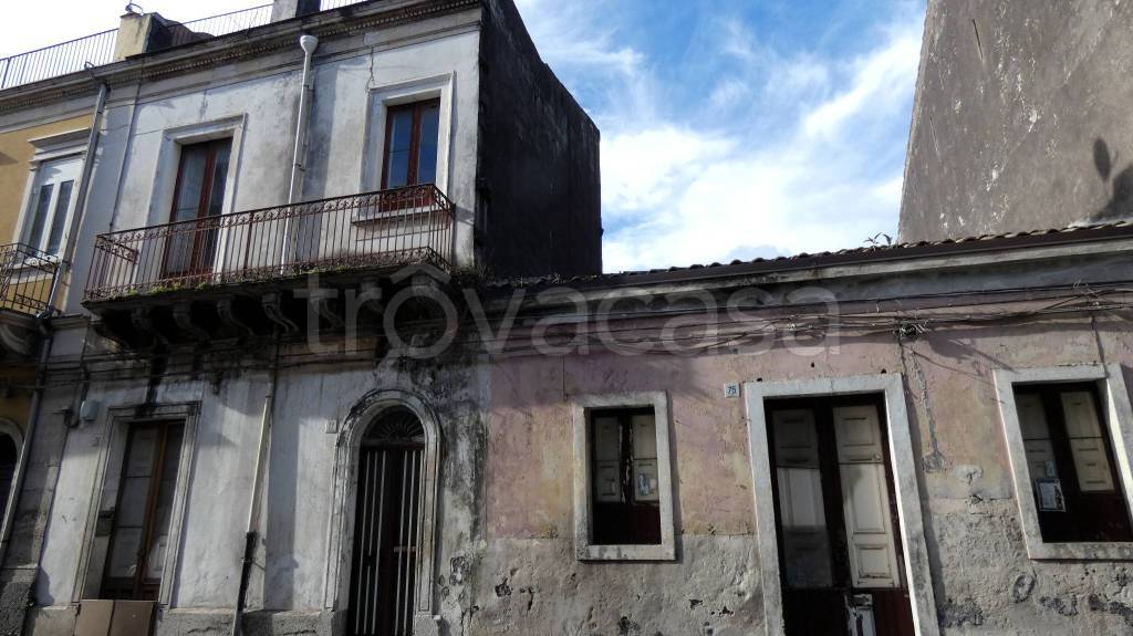 casa indipendente in vendita a Riposto