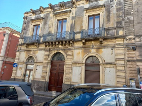 intera palazzina in vendita a Riposto