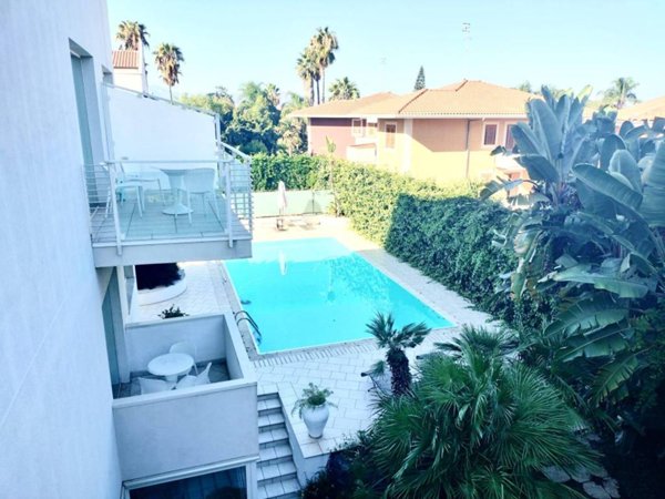 negozio in vendita a Riposto in zona Torre Archirafi