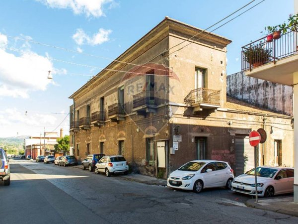 casa indipendente in vendita a Riposto