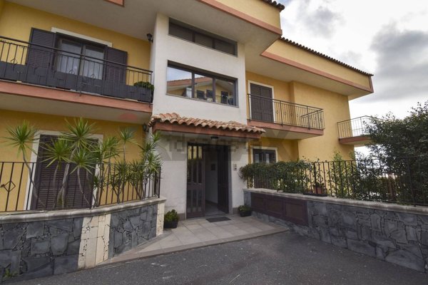 appartamento in vendita a Riposto in zona Torre Archirafi