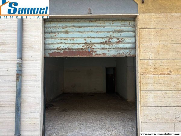 negozio in vendita a Riposto