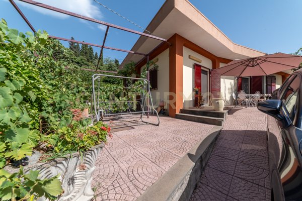 casa indipendente in vendita a Riposto