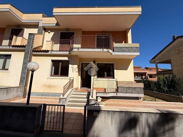 casa indipendente in vendita a Riposto in zona Altarello