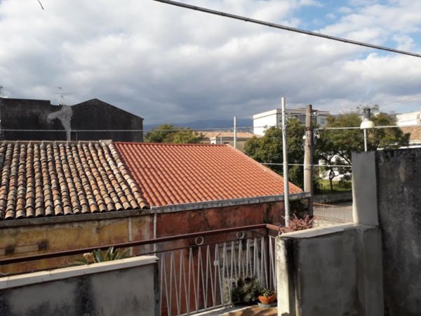 casa indipendente in vendita a Riposto