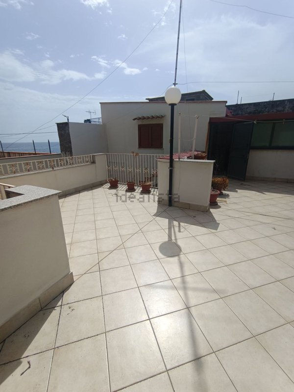 casa indipendente in vendita a Riposto in zona Torre Archirafi